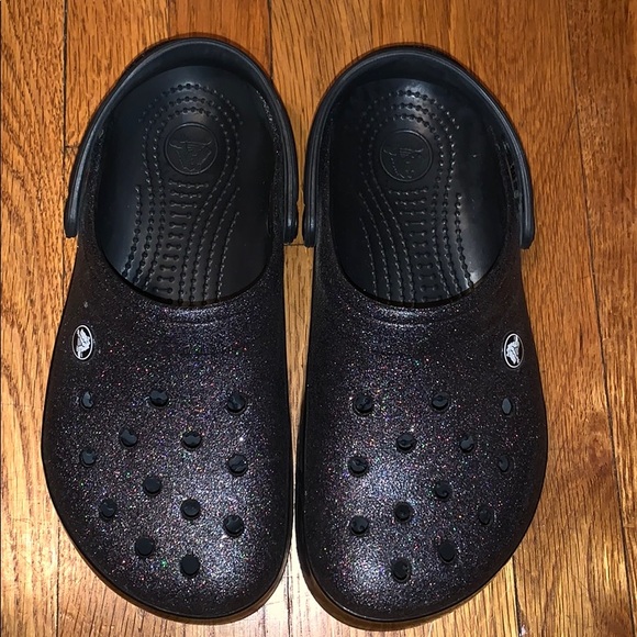 crocs black glitter